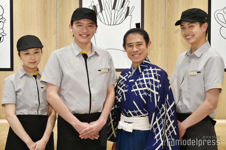 なえなの 親に活動反対された過去 アパレル店員時代の 難しかった接客 明かす 武士が マックで店員になった件 モデルプレス なえなの 親に活動反対された過去 アパレル店員時代の 難しかった接客 明かす 武士が マックで店員になった件 モデルプレス