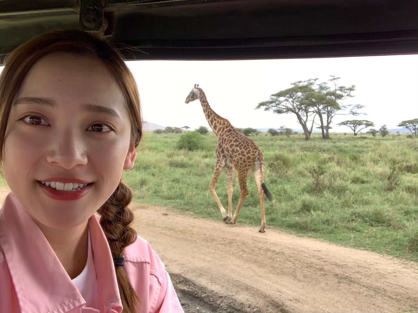 都丸紗也華／「所さんの目がテン！」アフリカ大陸タンザニア大型ロケの様子（C）日本テレビ