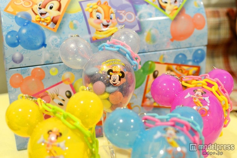 カラフルチョコレート、スーベニアケース付き