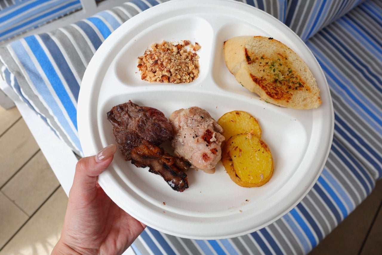 アーモンドミルク100％かき氷が絶品！ 池袋でビタミンEたっぷり・アーモンドまみれのBBQフェスが開幕