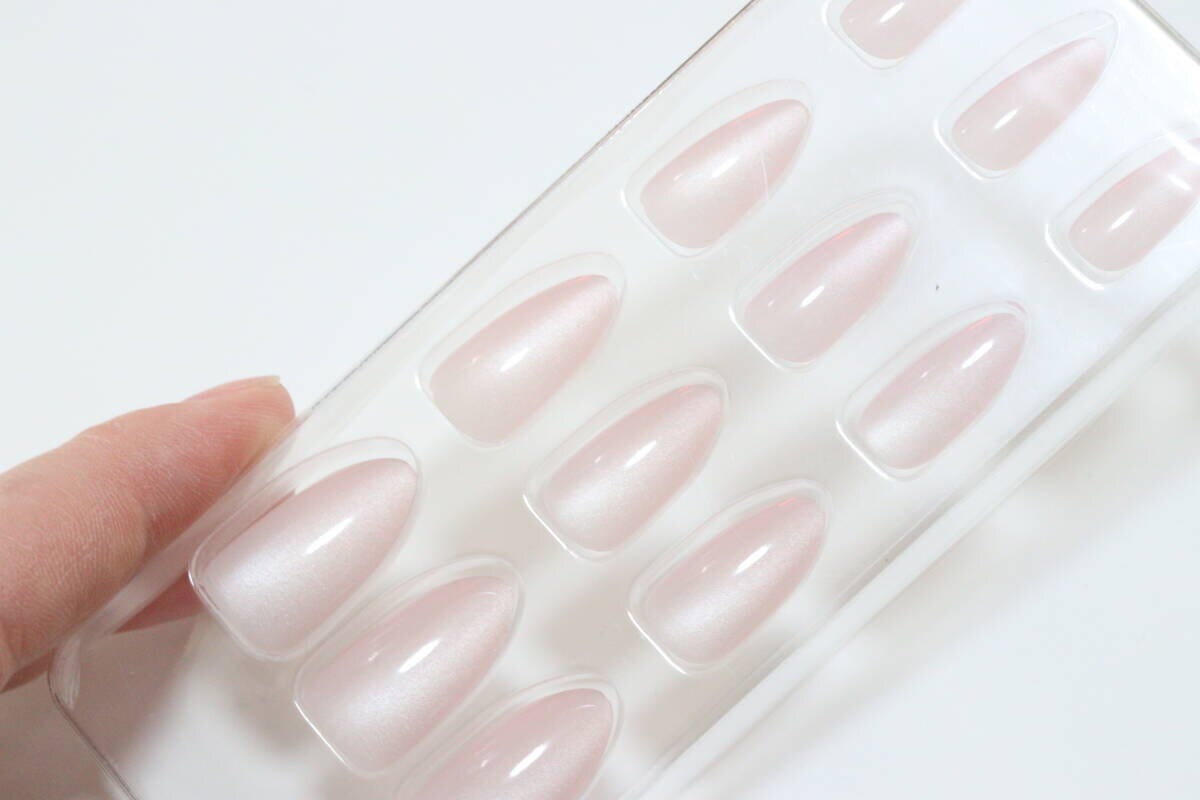 ダイソーのネイルチップ（MN－1、12枚）の中身