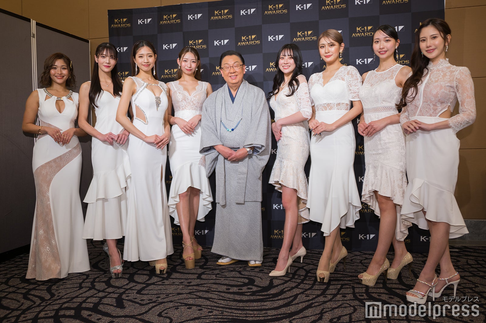 （左から）安藤京香、水神きき、宮野真菜、うらら、梅沢富美男、前田まはる、波北果穂、一ノ瀬のこ、名取くるみ（C）モデルプレス