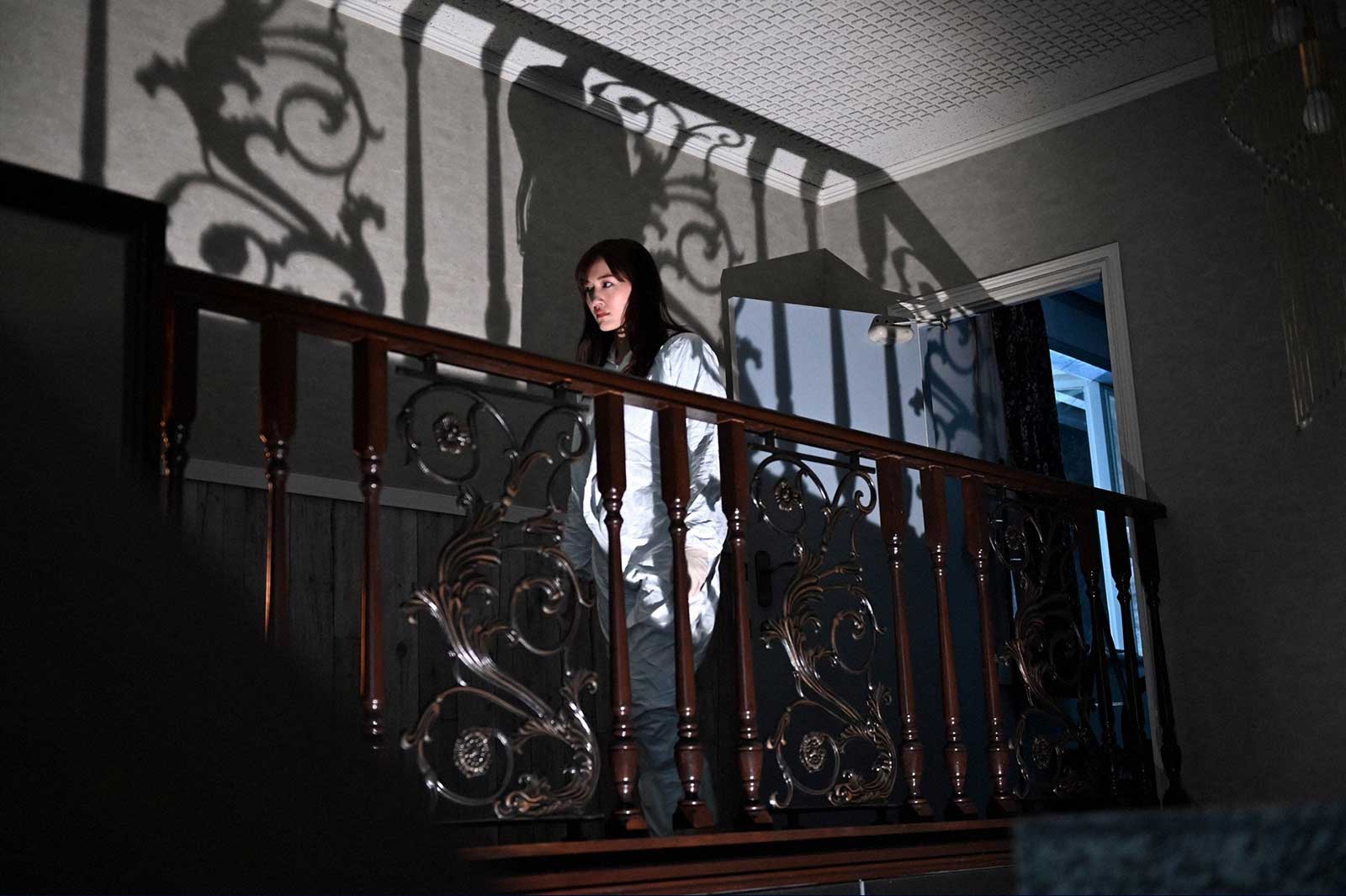 綾瀬はるか「天国と地獄 ～サイコな2人～」第6話より（C）TBS