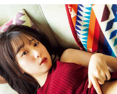 人気コスプレイヤー・伊織もえ、美バスト際立つランジェリー姿「ヤンマガ」初登場で初表紙