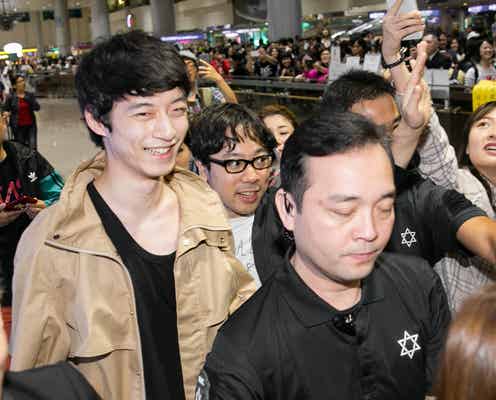 坂口健太郎、台湾でファン殺到の熱烈歓迎 綾瀬はるかとの印象的エピソード明かす