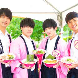 イケ麺スタッフ/画像提供:エイベックス・エンタテインメント