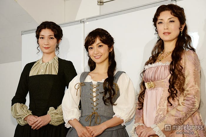 (左から)マイコ、大島優子、高岡早紀