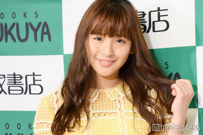 浅川梨奈(C)モデルプレス
