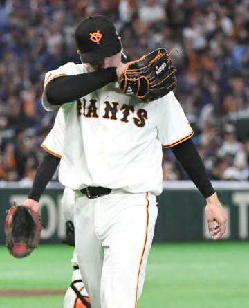 巨人が悪夢の逆転負け 大勢が痛恨の4失点KO 3点リードをひっくり返されベンチで呆然