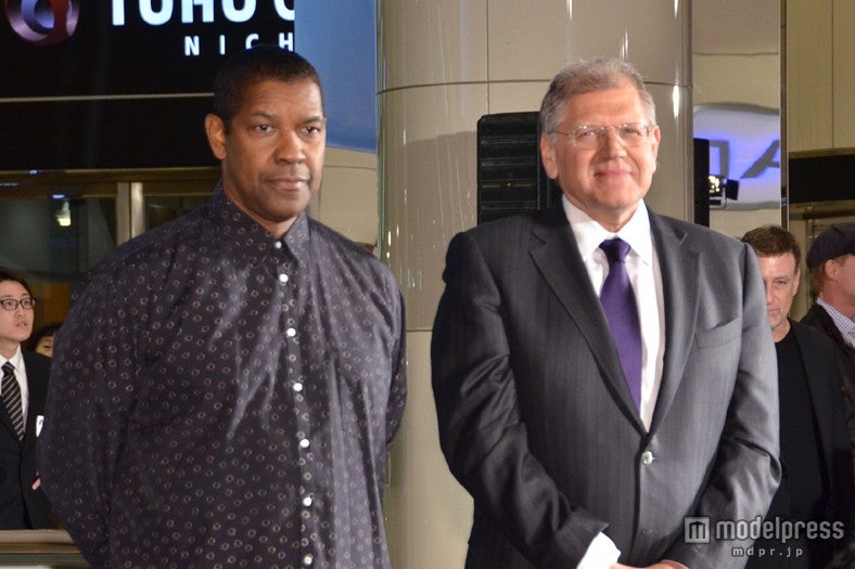 （左から）デンゼル・ワシントン、ロバート・ゼメキス監督