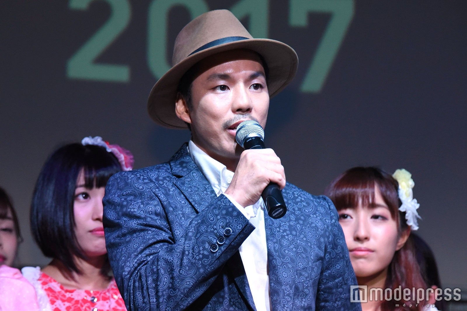 TEE（C）モデルプレス