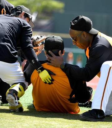 巨人痛恨のアクシデント 泉口の登録抹消 練習中にボールが顔面直撃で救急搬送 2軍戦出場の石塚が緊急昇格