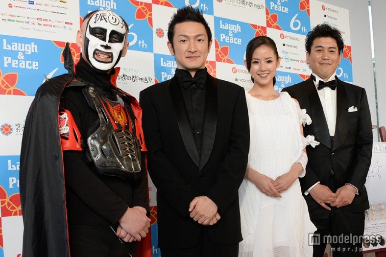 （左より）鉄拳、中村獅童、小西真奈美、竹永典弘監督