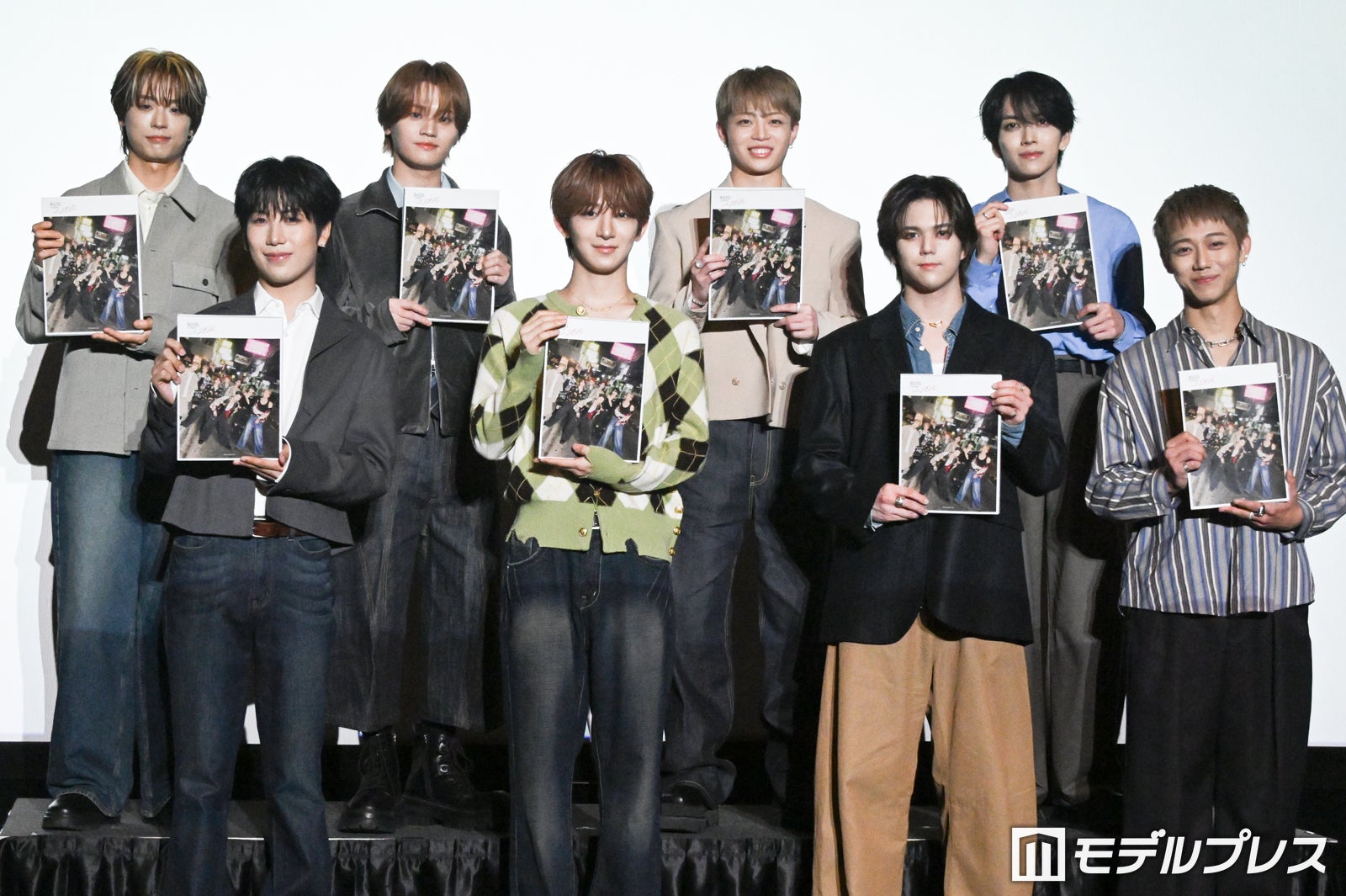 MAZZEL、1st写真集ロケ地・タイでのハプニングとは「大量に届いてしまって」