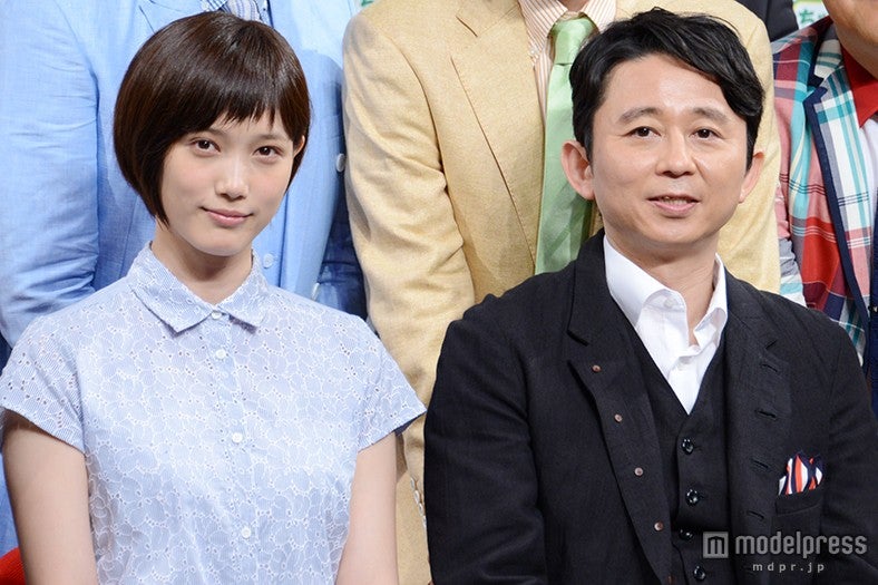 （左から）本田翼、有吉弘行