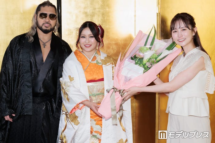 NARAKU選手、イヨ・スカイ選手、まつきりな(C)モデルプレス