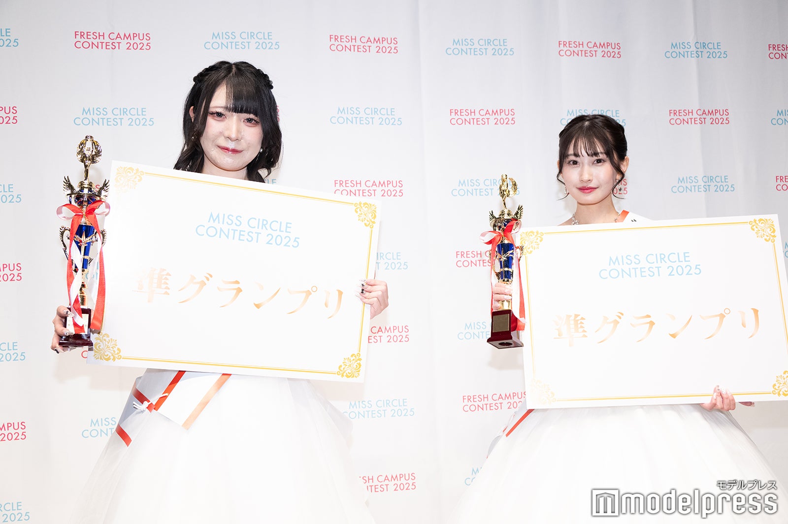 平野百菜、小林夕華（C）モデルプレス