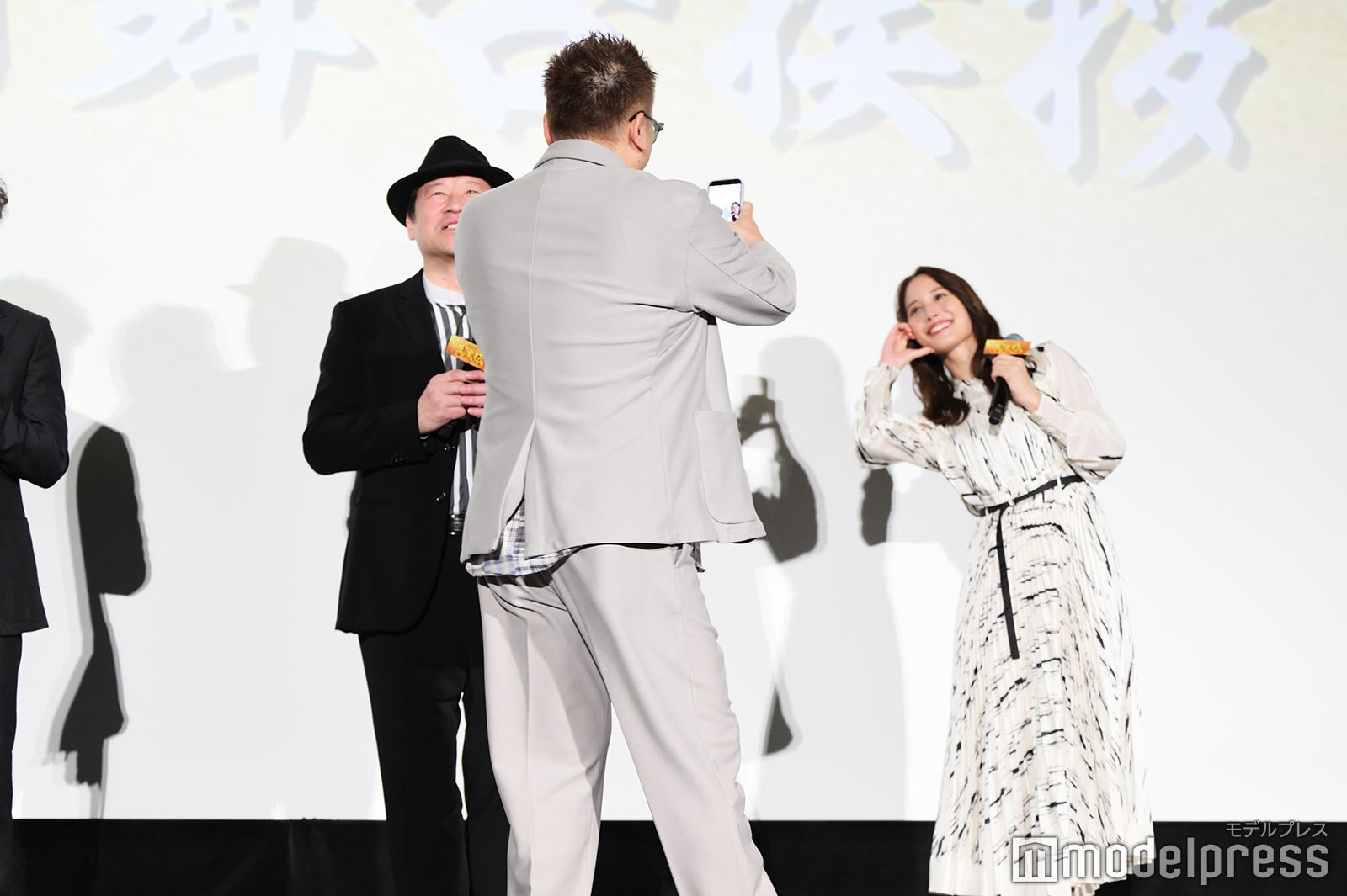 佐藤二朗、福田雄一監督、広瀬アリス（C）モデルプレス