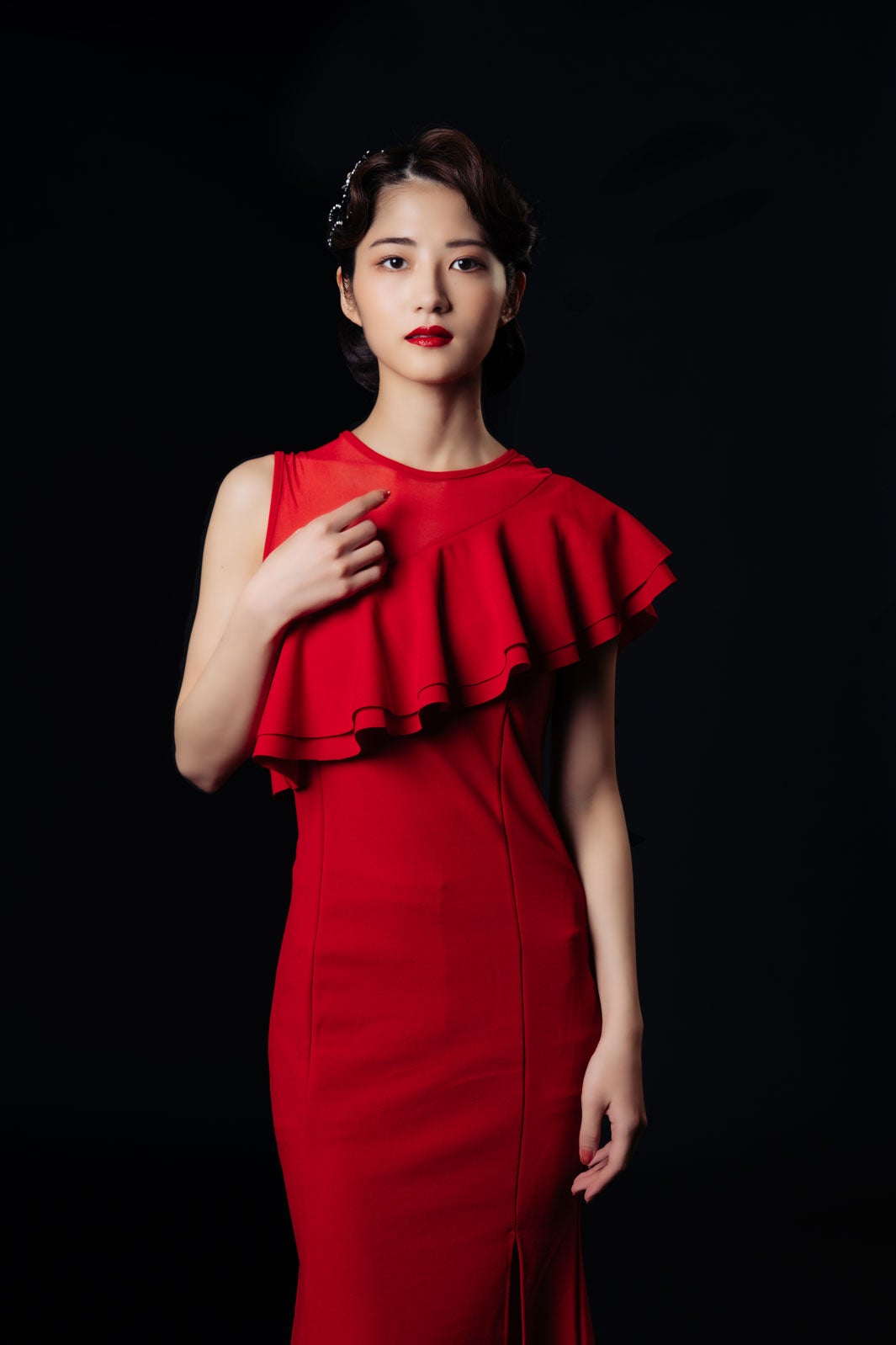 若月佑美、地上波連ドラ初主演 二度と恋をしないヒロイン×クセ強セレブ男子の新感覚ストーリー＜セレブ男子は手に負えません＞