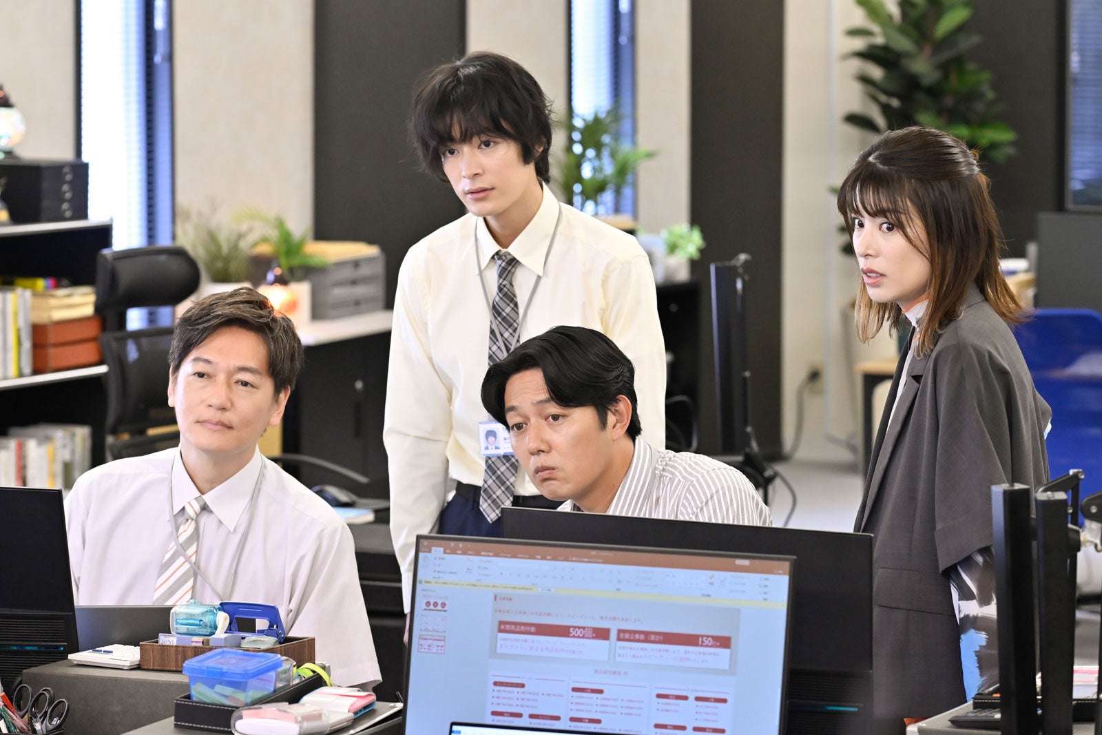 井浦新、塩野瑛久、工藤阿須加、さとうほなみ「無能の鷹」第3話（C）テレビ朝日