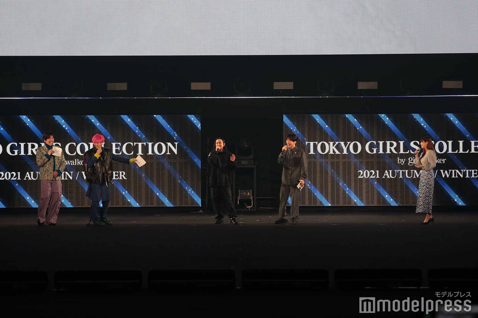 りんたろー。、兼近大樹、R-指定、DJ松永、鷲見玲奈 （C）マイナビ 東京ガールズコレクション 2021 AUTUMN／WINTER