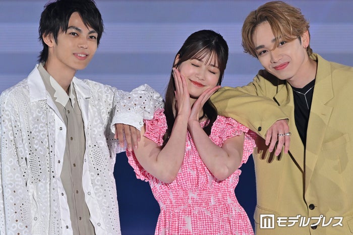 生見愛瑠、神尾楓珠＆宮世琉弥と息ぴったりランウェイ 距離縮めたきっかけも語る【GirlsAward 2024 S／S】