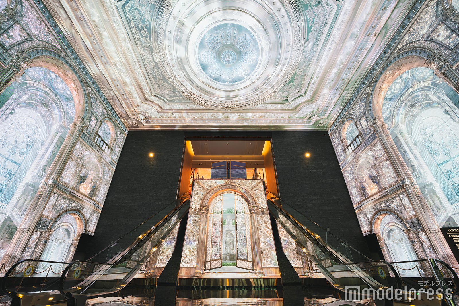 エントランスエリア「キューブ」（C）モデルプレス