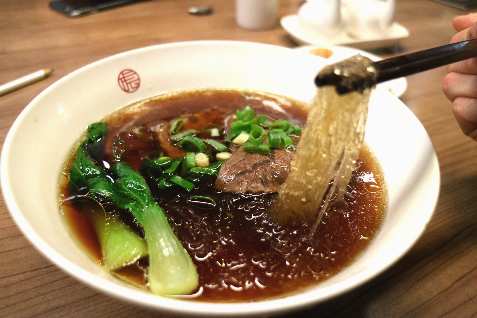 麻膳堂／クリアスープ牛肉麺200TWD／画像提供：所属事務所