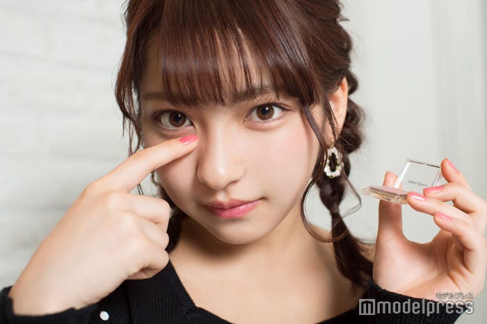 「一気に色素薄い系の女子になれる!」涙袋の目頭側にピンクをオン(C)モデルプレス