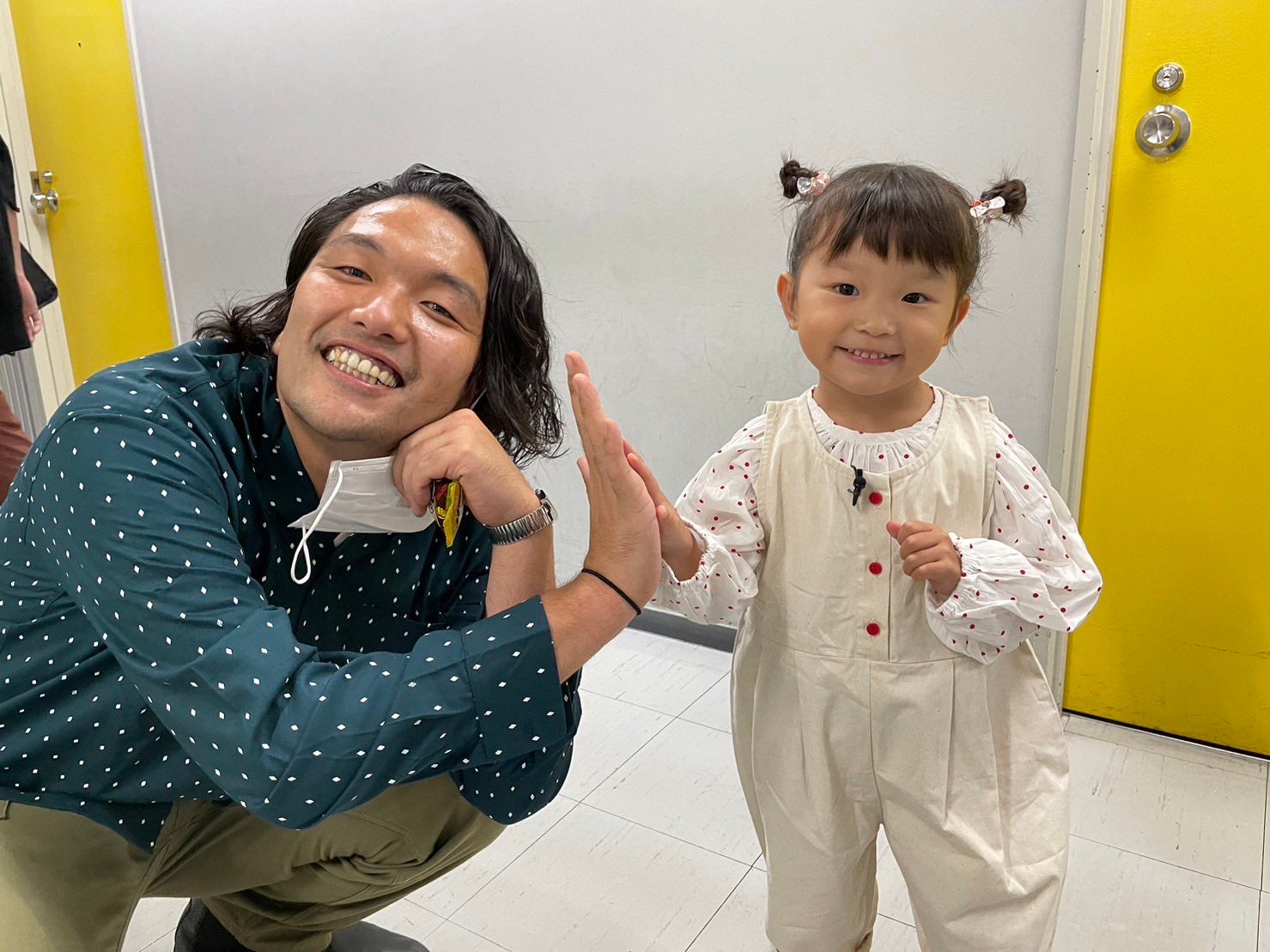 村方乃々佳ちゃんを“泣かせてしまった”見取り図・盛山晋太郎、直接謝罪で仲直り「マブダチになりました」