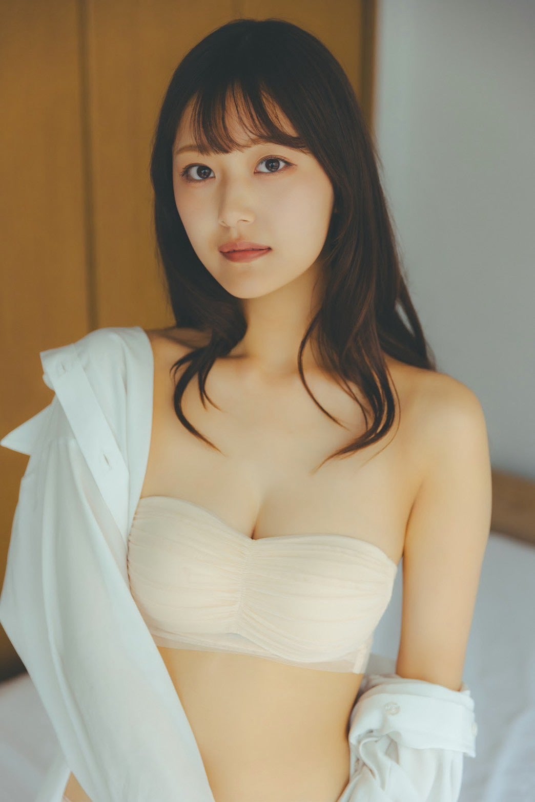 ファンクラブが人気急上昇 グラビア話題の美女・佐藤茜とは【インタビュー】