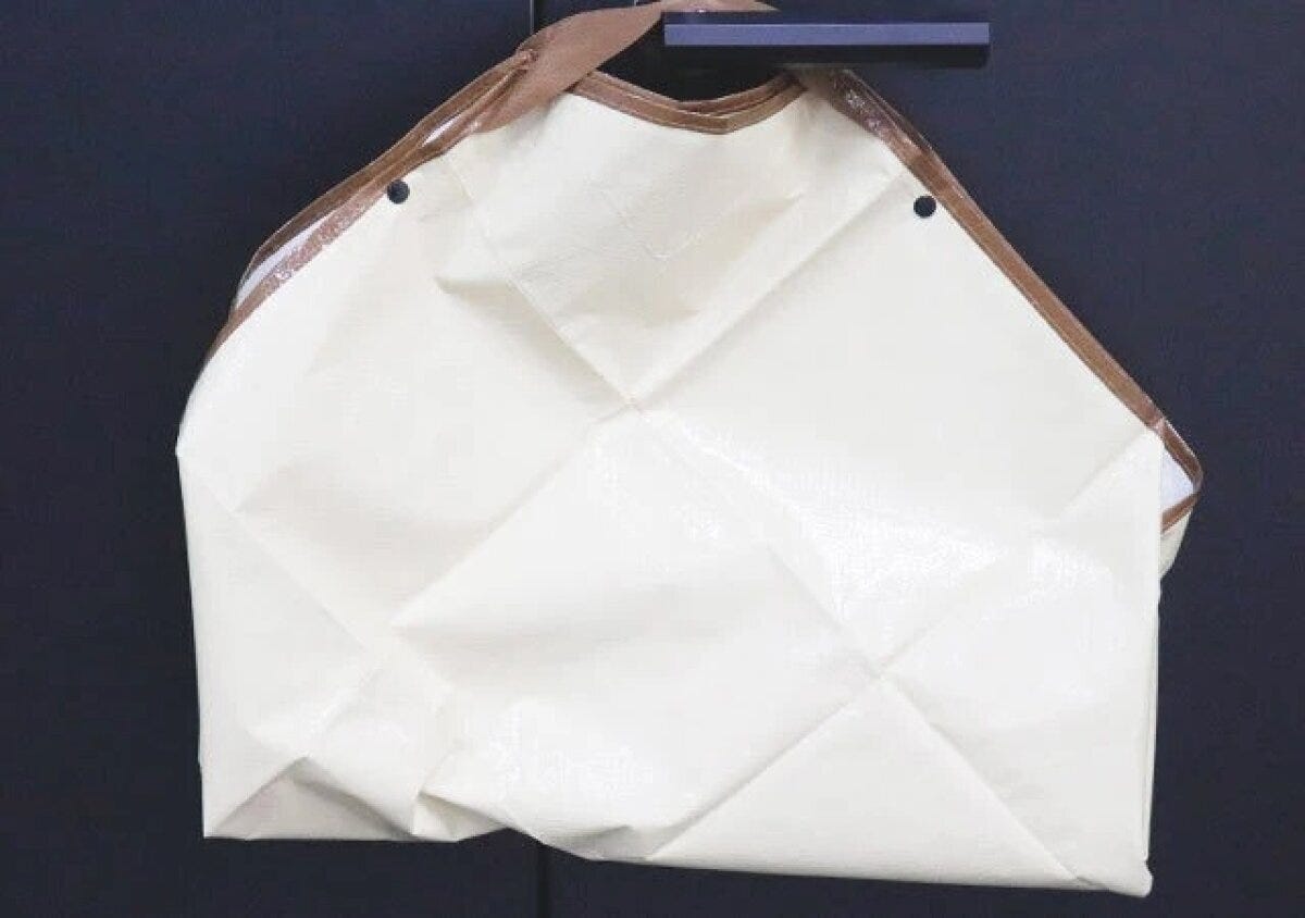 ダイソーの包んで簡単お片付け袋をバッグ型にする