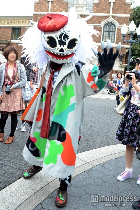 画家のスケルトン