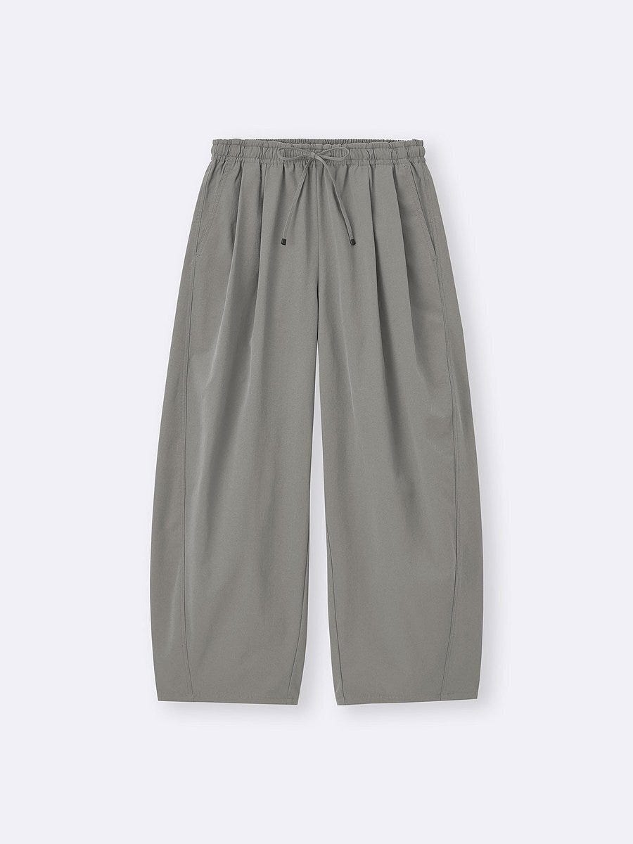 GUのバレルアンクルパンツ