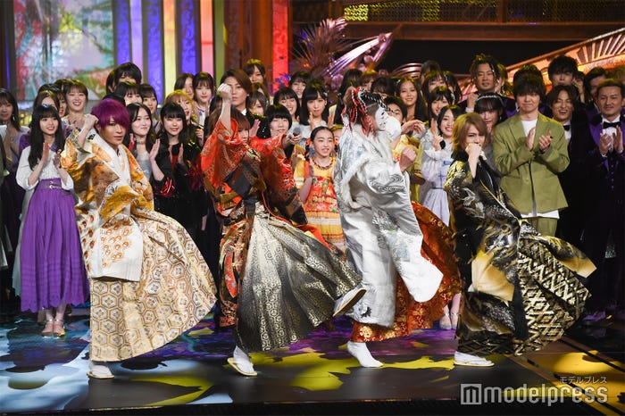 ゴールデンボンバー(C)モデルプレス