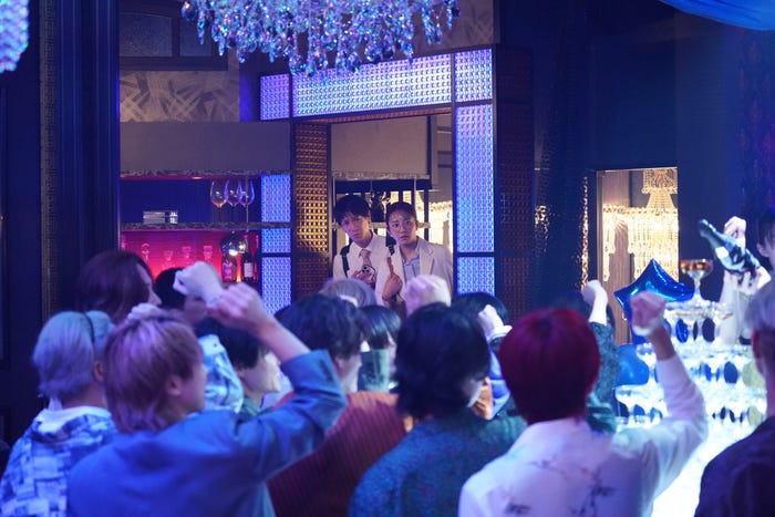 味方良介、木村文乃「愛の、がっこう。」(C)フジテレビ