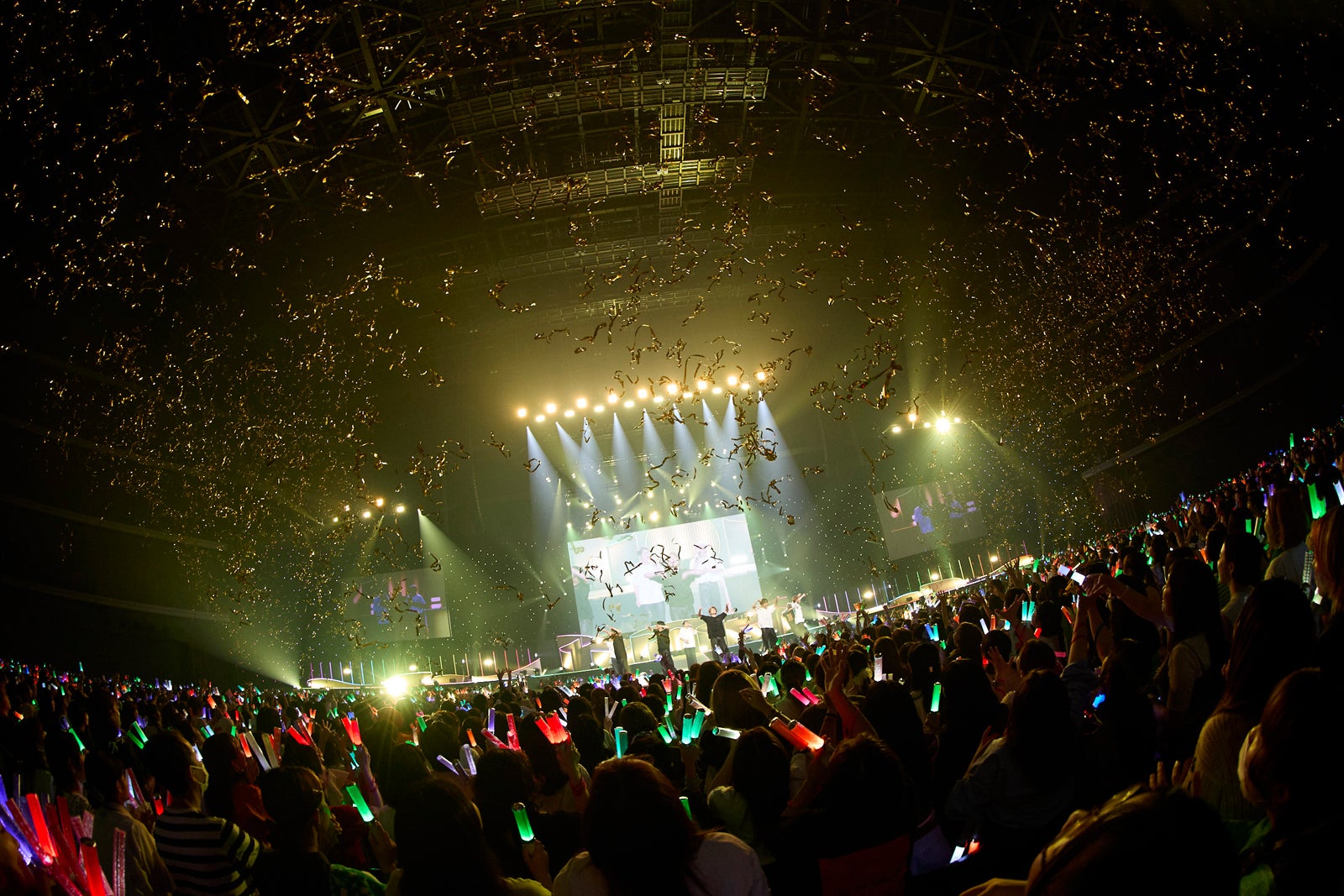 超特急（C）米山三郎、笹森健一