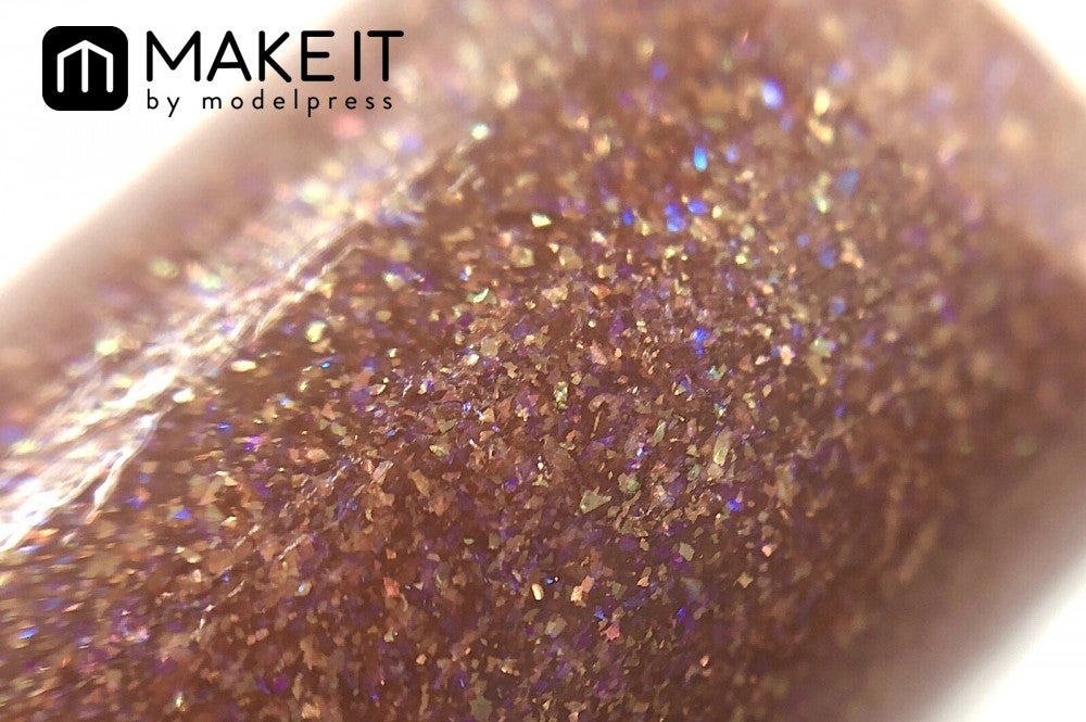 SUQQU／モイスチャー リッチ リップスティック／111 燻色‐FUSUBEIRO (C)メイクイット