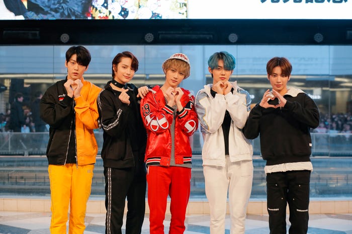 TOMORROW X TOGETHER (提供写真)