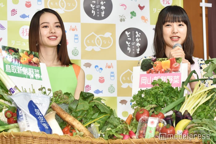 山本舞香、桜井日奈子 (C)モデルプレス