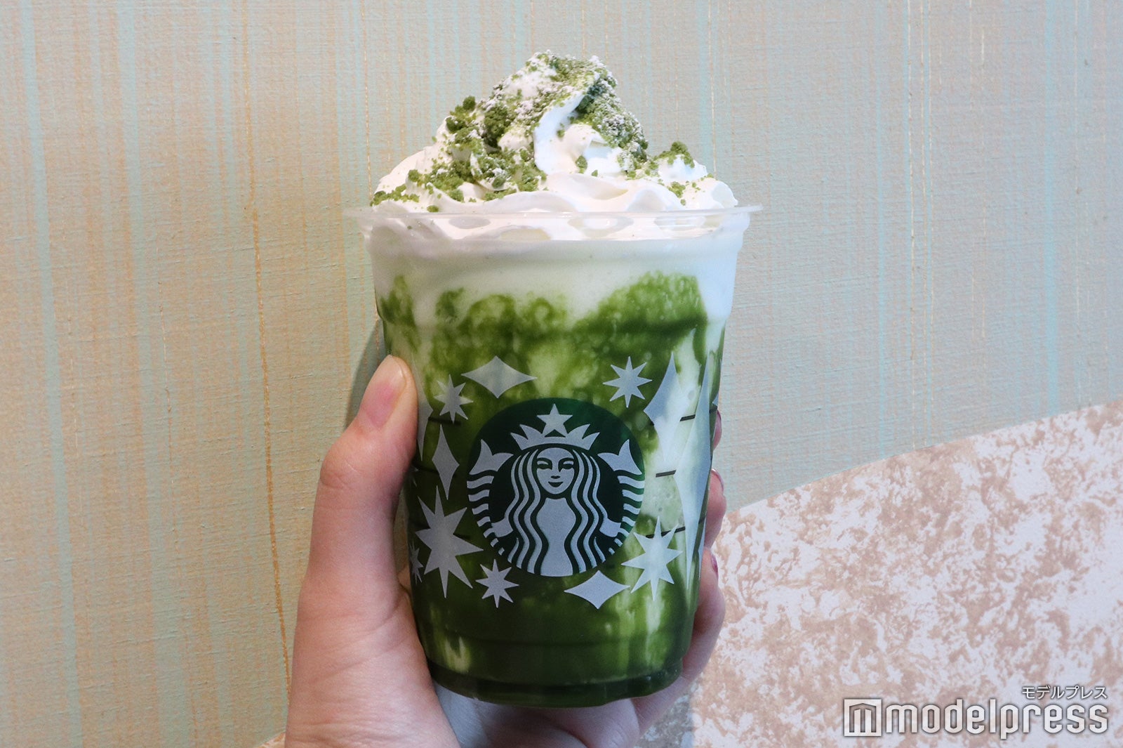「抹茶×抹茶 ホワイト チョコレート フラペチーノ」（C）モデルプレス