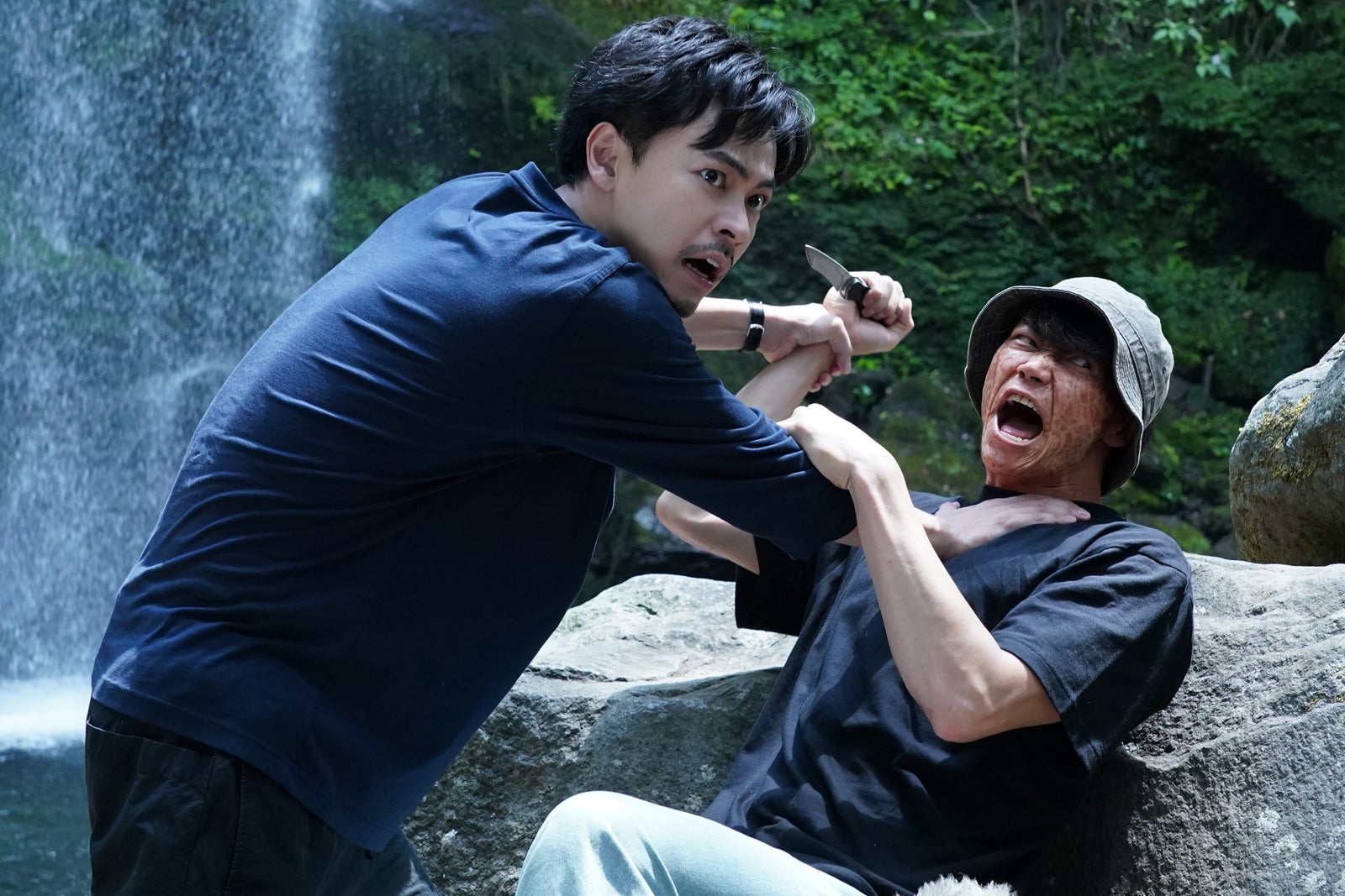 成田凌、笠松将（C）井龍一・伊藤翔太／講談社（C）ytv