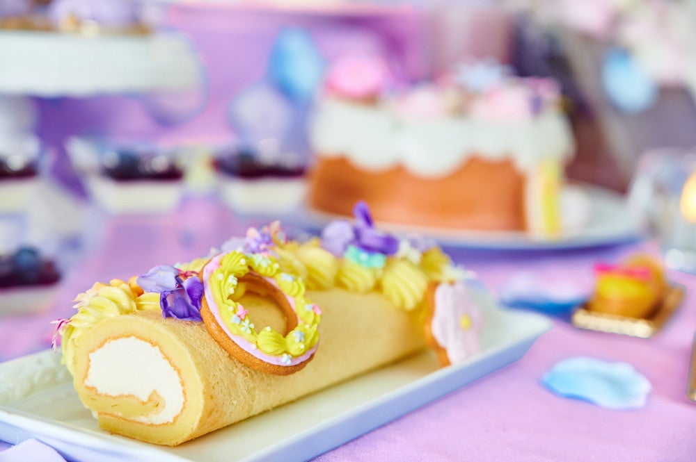 プリンセス・ラプンツェルのフラワースイーツパーティー／画像提供：ベストブライダル