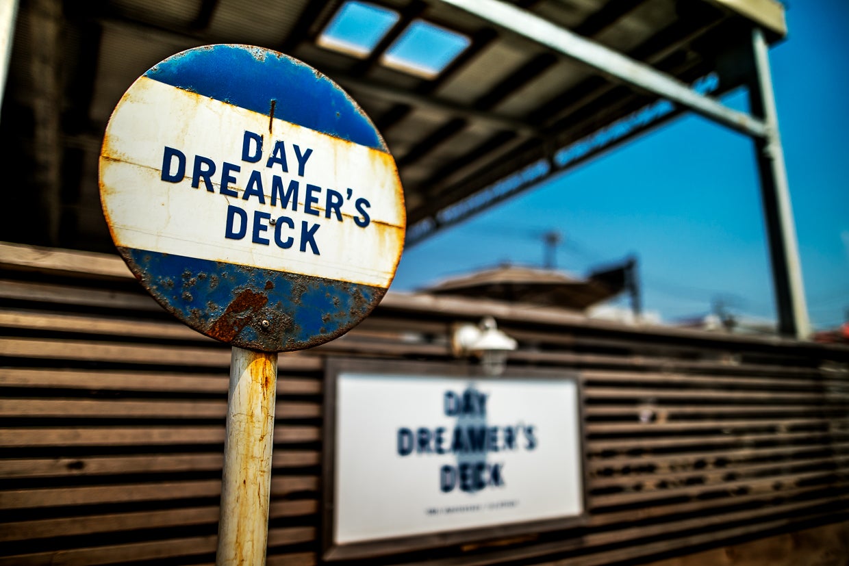 マリンスポーツに挑戦（写真提供：MBS）