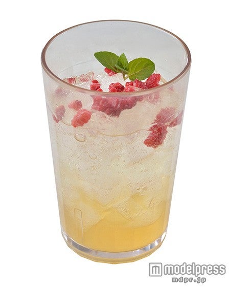 ノンアルコールカクテル￥410／（C）Disney