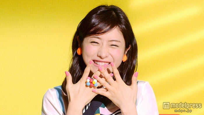 石原さとみの ぷにぷにダンス に胸キュン 色っぽ可愛いモテ仕草が炸裂 モデルプレス