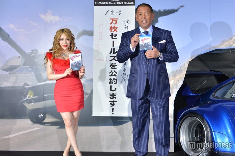 （左より）ヴァニラ、清原和博氏