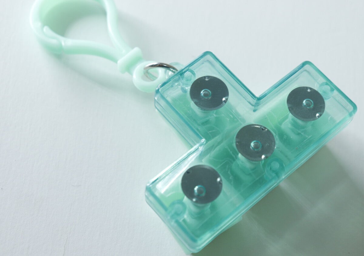 これな～んだ？音好きな人に見つかったらマズイ！カチッと押せる人気の100均キーホルダー
