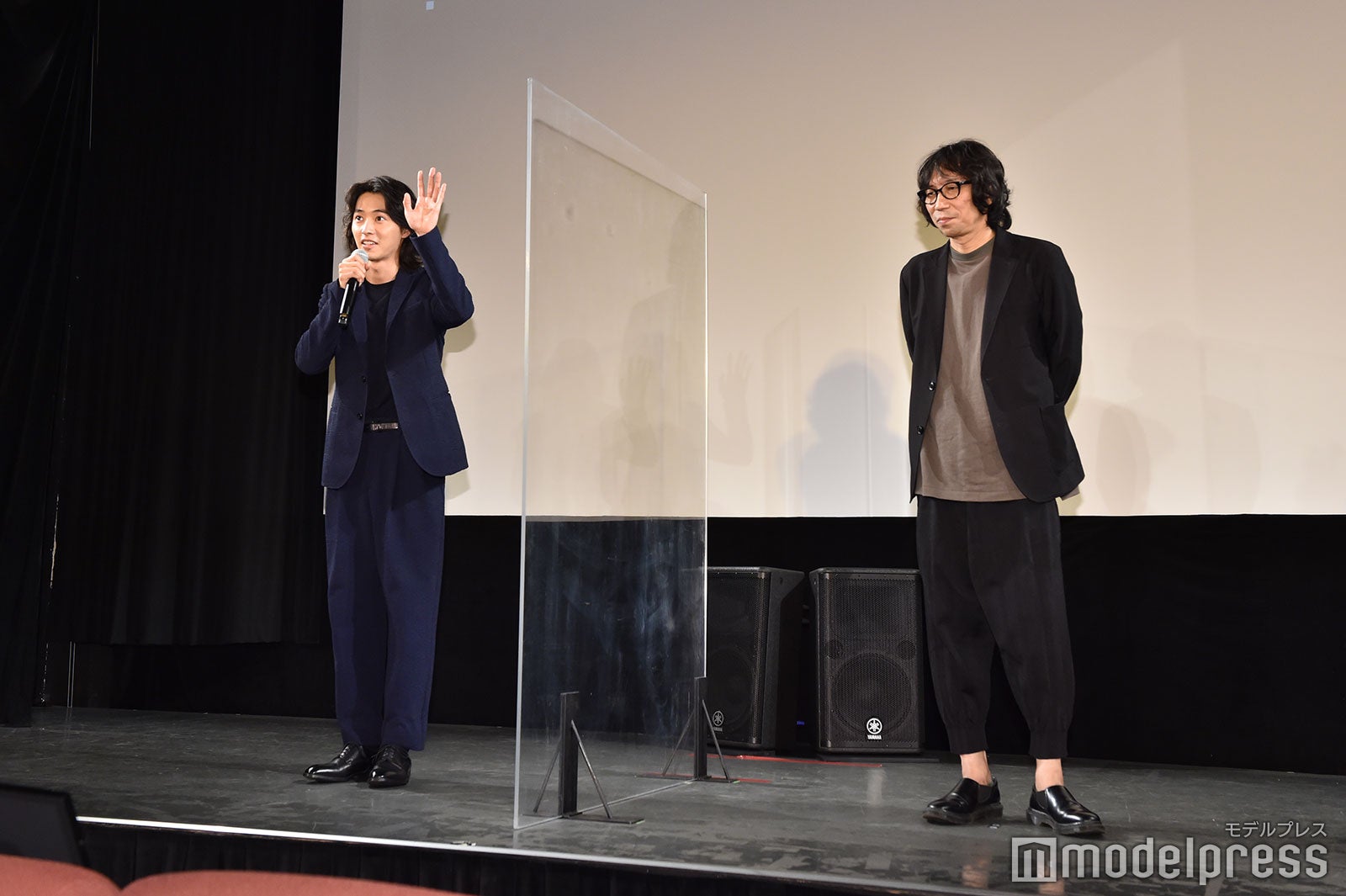 山崎賢人、行定勲監督（C）モデルプレス