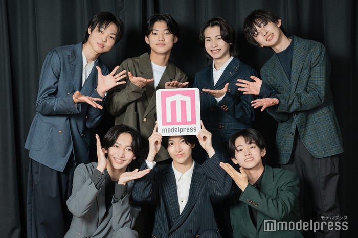 (後列左から)中澤漣、横田大雅、近藤大海、星慧音(前列左から)高田憐、大東立樹、高野秀侑/CLASS SEVEN(C)モデルプレス